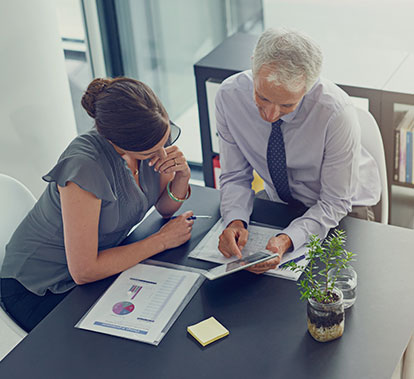 Discretionary portfolios place day-to-day management in the hands of our investment team, within a clear mandate agreed with you. We design and manage a portfolio on your behalf, keeping you regularly informed through detailed reports and periodic reviews.